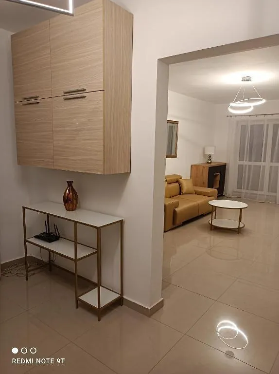 New Luxury Ultra Central Flat At Unirii Square Bükreş